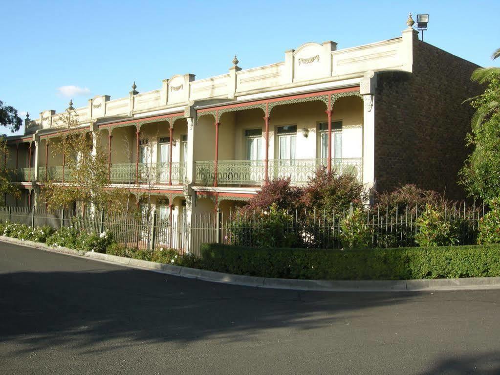 The Terrace At The Settlement Motel Cranbourne Kültér fotó