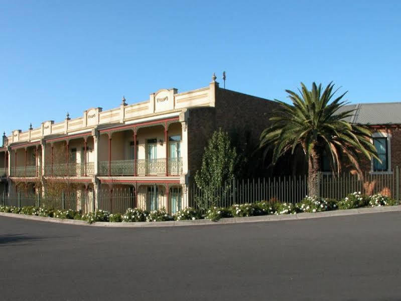 The Terrace At The Settlement Motel Cranbourne Kültér fotó